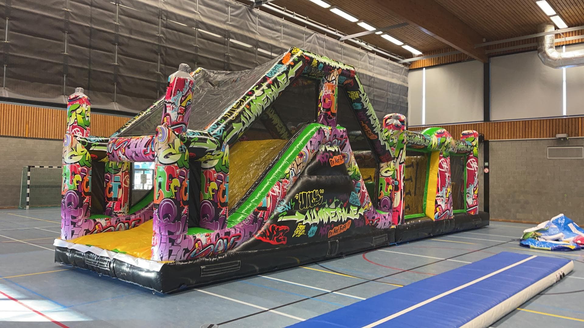 Graffiti run 14m Hindernisbanen 2 delen Jumperke