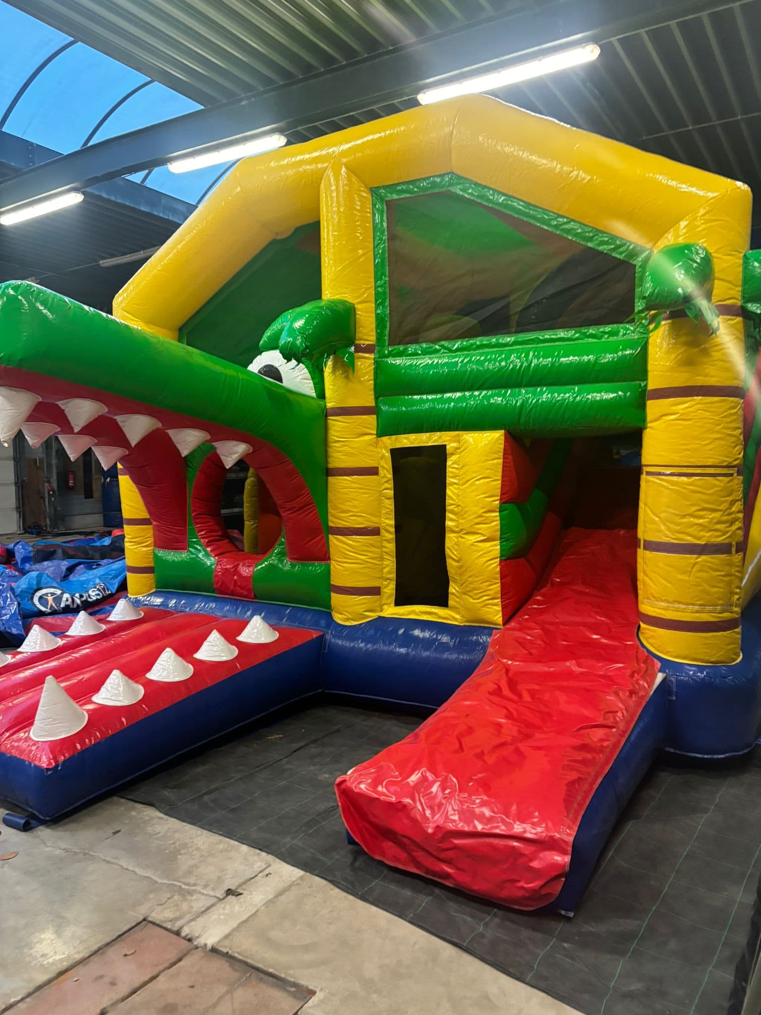 Combifun Krokodil Springkastelen Multiplay Jumperke