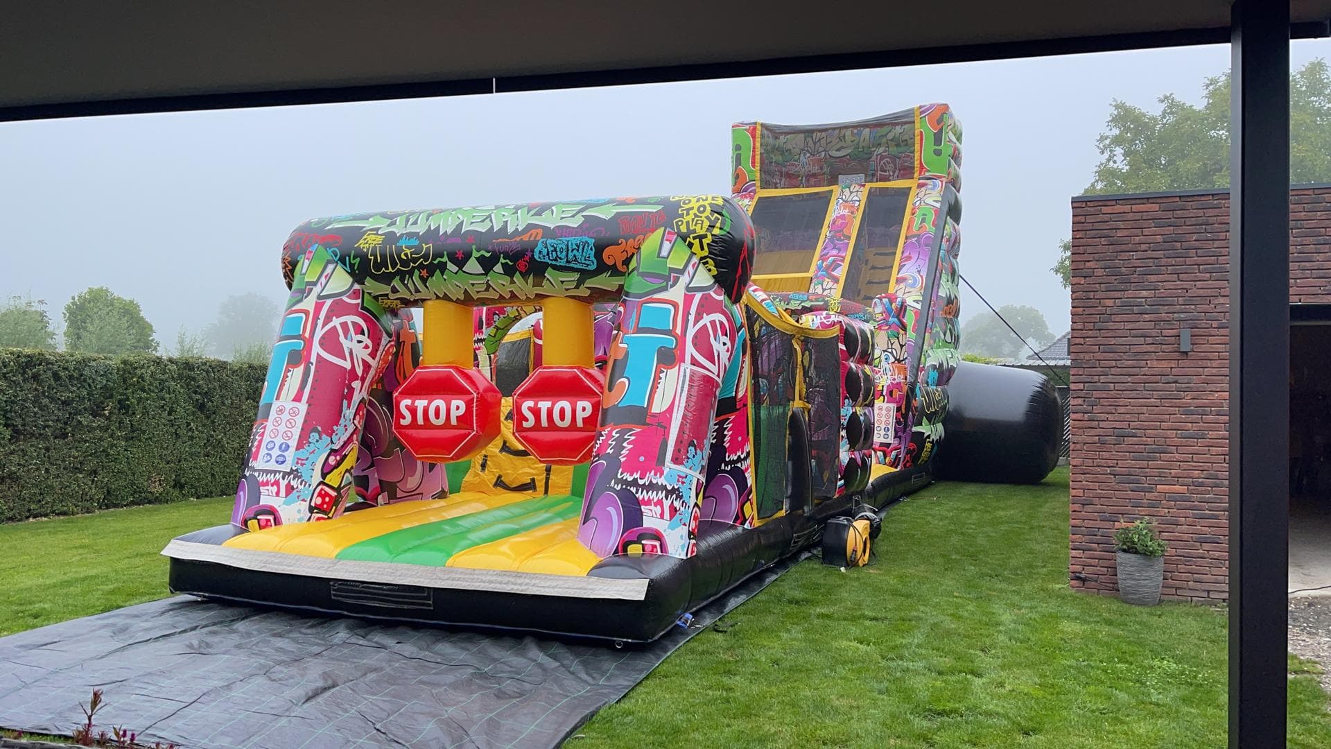 Graffiti run 16m Hindernisbanen 2 delen Jumperke