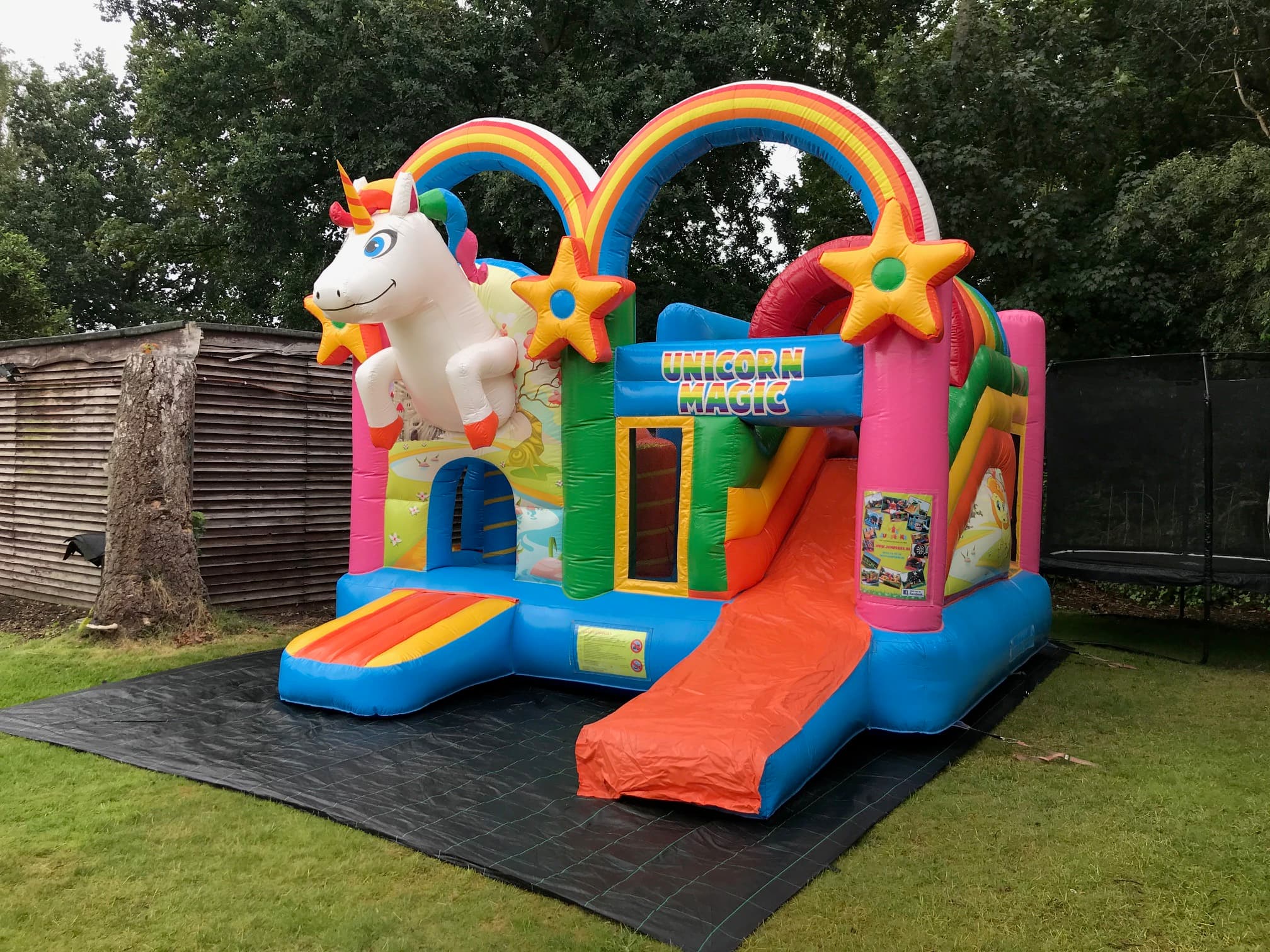 Het Eenhoorn Park Springkastelen Multiplay Jumperke