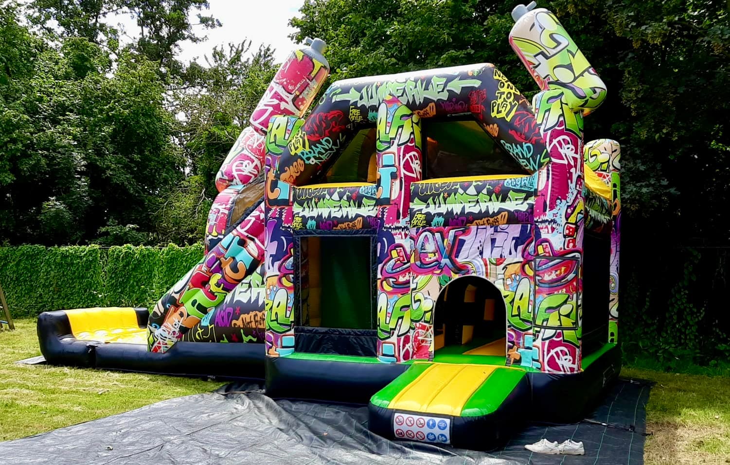 Combi Megaslide Graffiti Springkastelen Combislide Jumperke