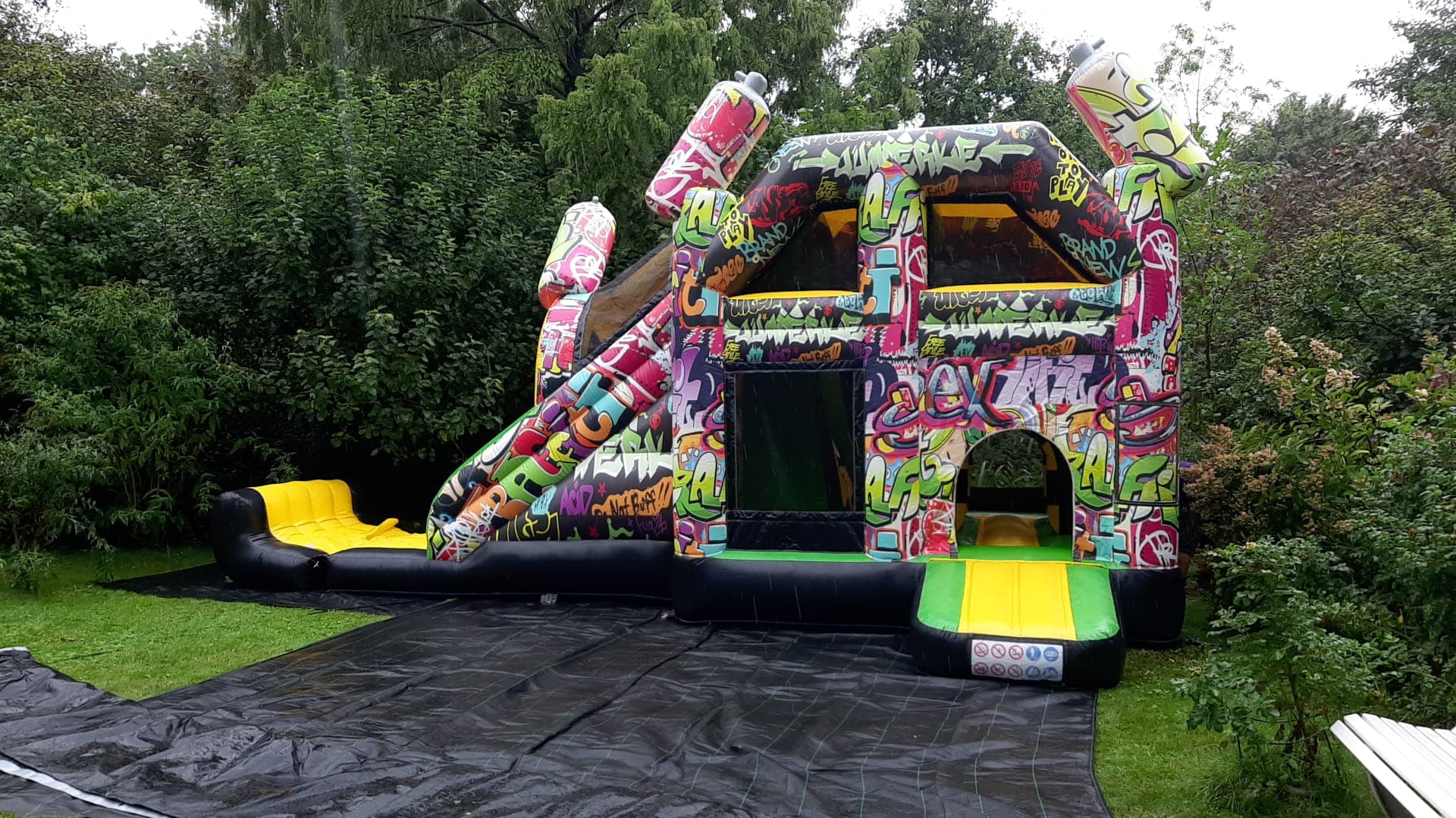 Combislide XL slide graffiti Springkastelen Combislide Jumperke