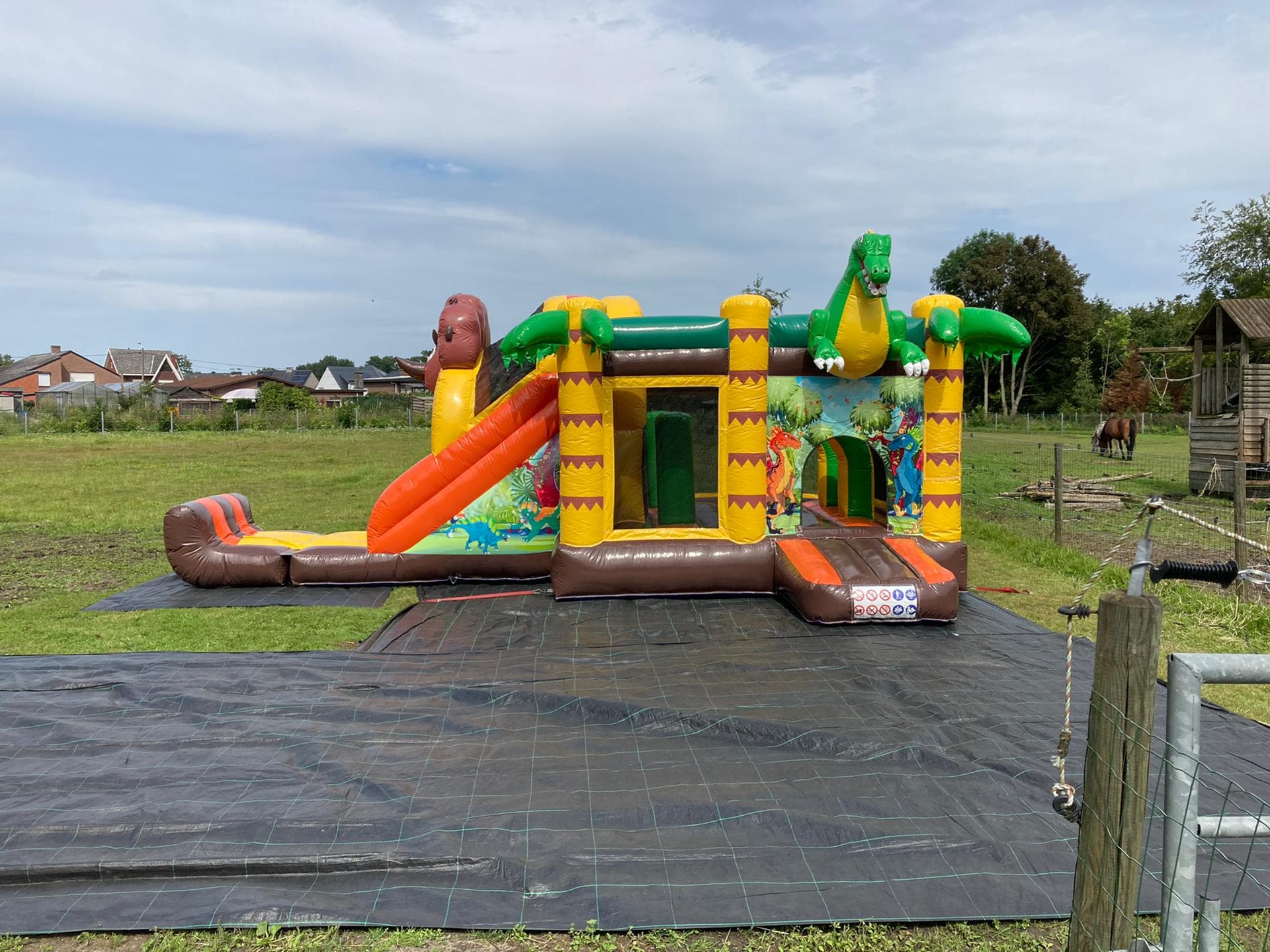 Dino parkslide indoor lager dan 3,5 m Springkastelen Indoor - lager dan 3,5m Jumperke